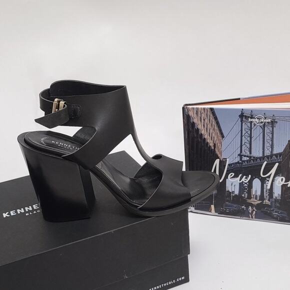 NWB Kenneth Cole Black Cody T-Strap Leather Heel  8 - Picture 3 of 6